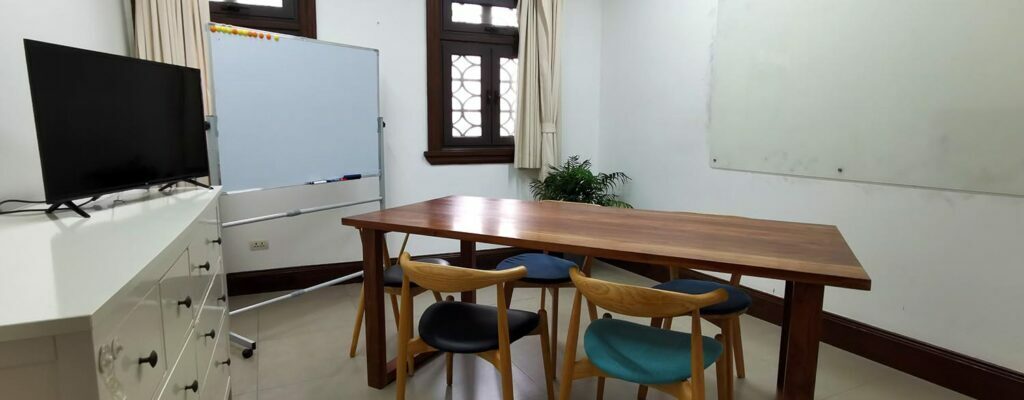 Teaching Chinese online