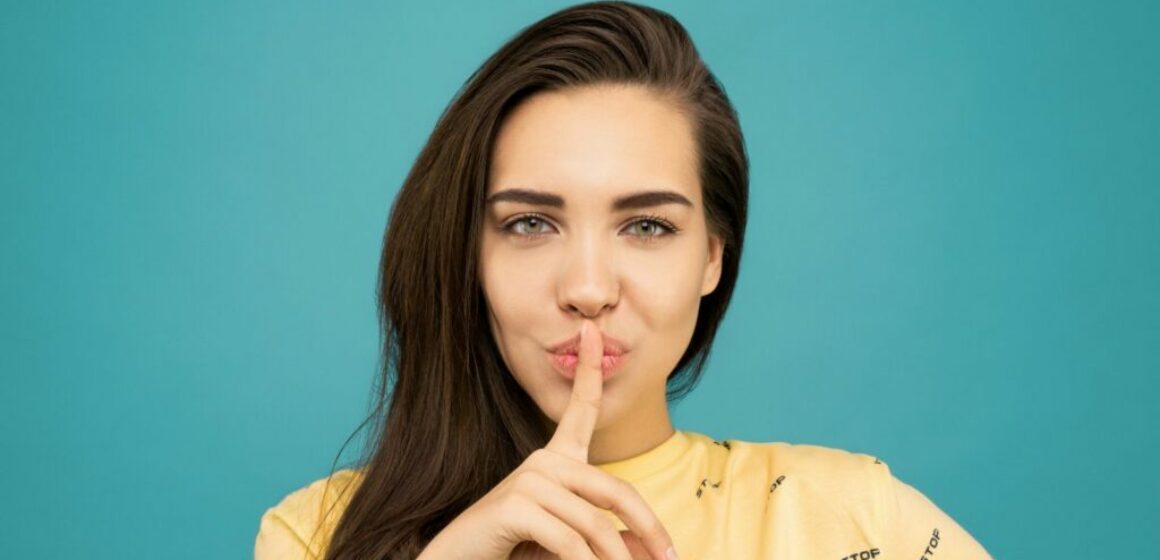 shut up in chinese cover