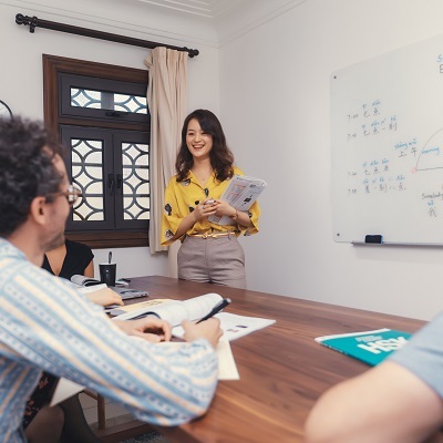 GoEast Shanghai classroom with students learning Mandarin