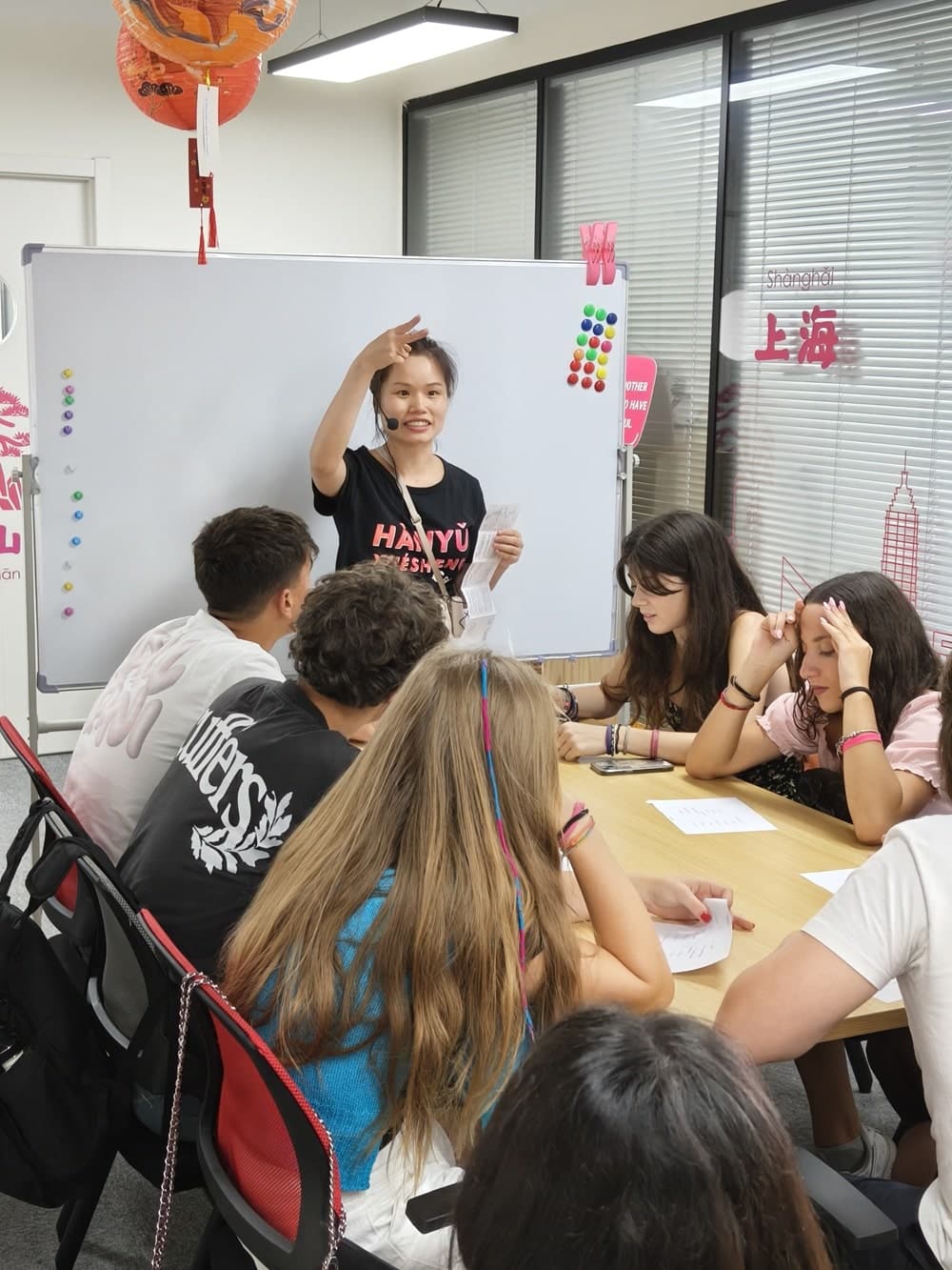 Kids learning Chinese with expert teachers
